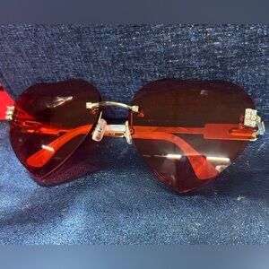 MICHE Heart-Shaped Red Sunglasses